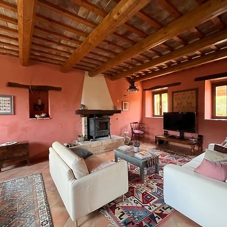 Apartamento Casa Delle Sorgenti Montefiore dellʼAso Exterior foto